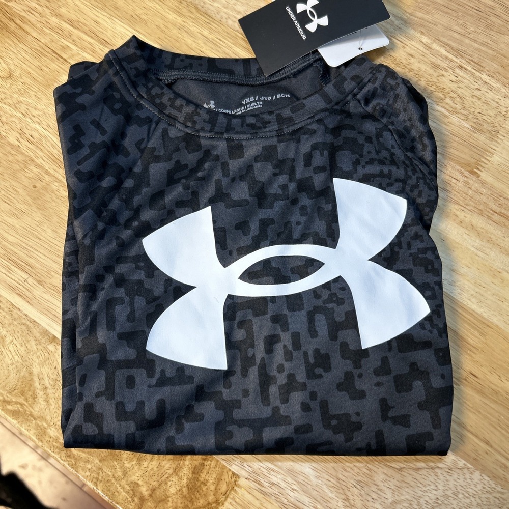 Boys Under Armour Tech Performance Logo Tee Camo Black White XS 1363278